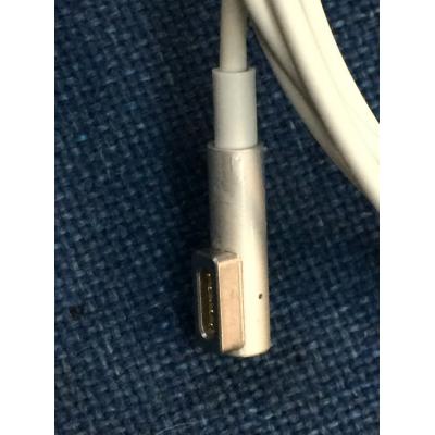 Apple 原廠火牛適配器(14.5V 3.1A 45W) L頭(原盒)