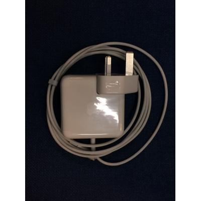 Apple 原廠火牛適配器(14.5V 3.1A 45W) L頭(原盒)