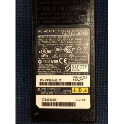 Fujitsu 原廠火牛適配器(19V 4.22A 80W) 5.5x2.5mm