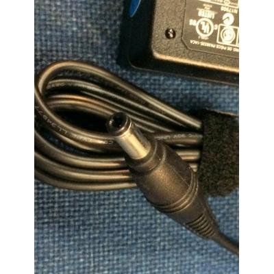 Toshiba 原廠火牛適配器(19V 2.37A 45W) 5.5x2.5mm